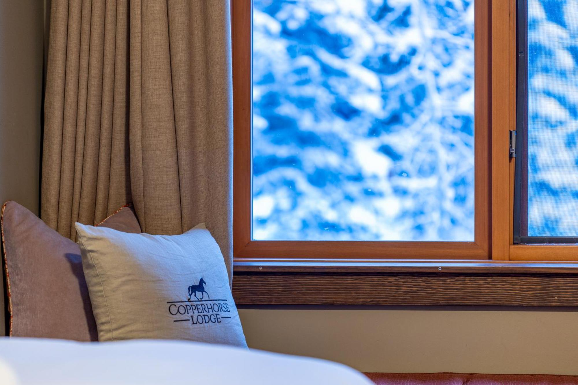 Copper Horse Lodge Golden Exterior foto